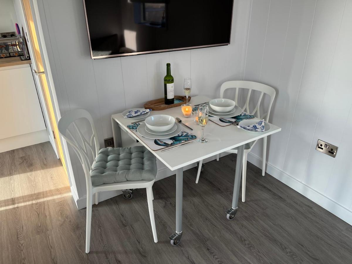 Seas The Day - Self Catering Lodge North Uist Paible Buitenkant foto