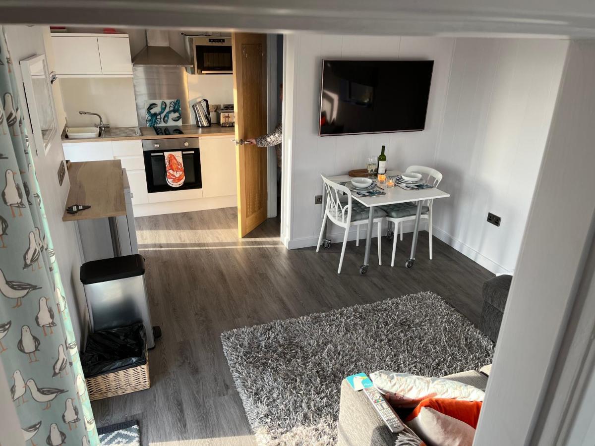 Seas The Day - Self Catering Lodge North Uist Paible Buitenkant foto